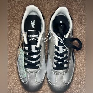 Reebok Fiori Sneakers - NWT - Size 7